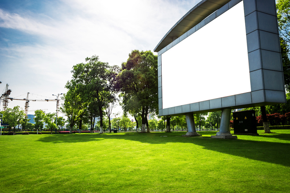 Discover The Best Outdoor Cinemas in Paris