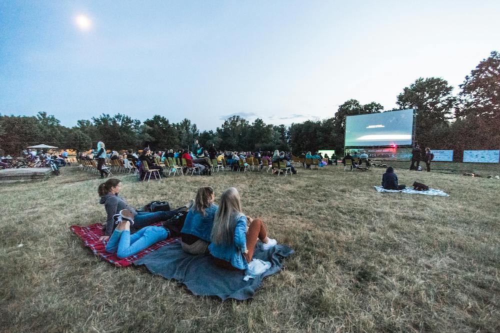Discover The Best Outdoor Cinemas in Paris