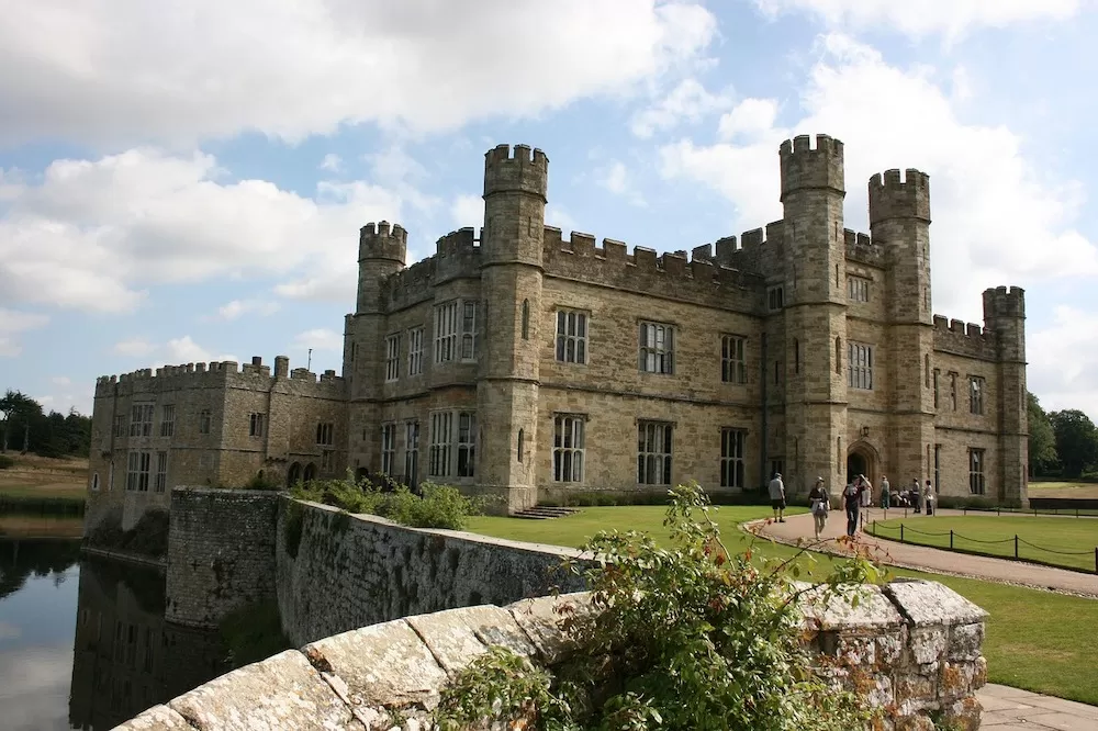 Check Out The 10 Best Historic Landmarks in Leeds