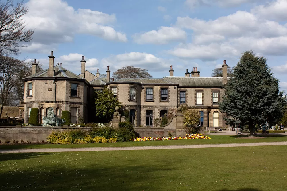 Check Out The 10 Best Historic Landmarks in Leeds