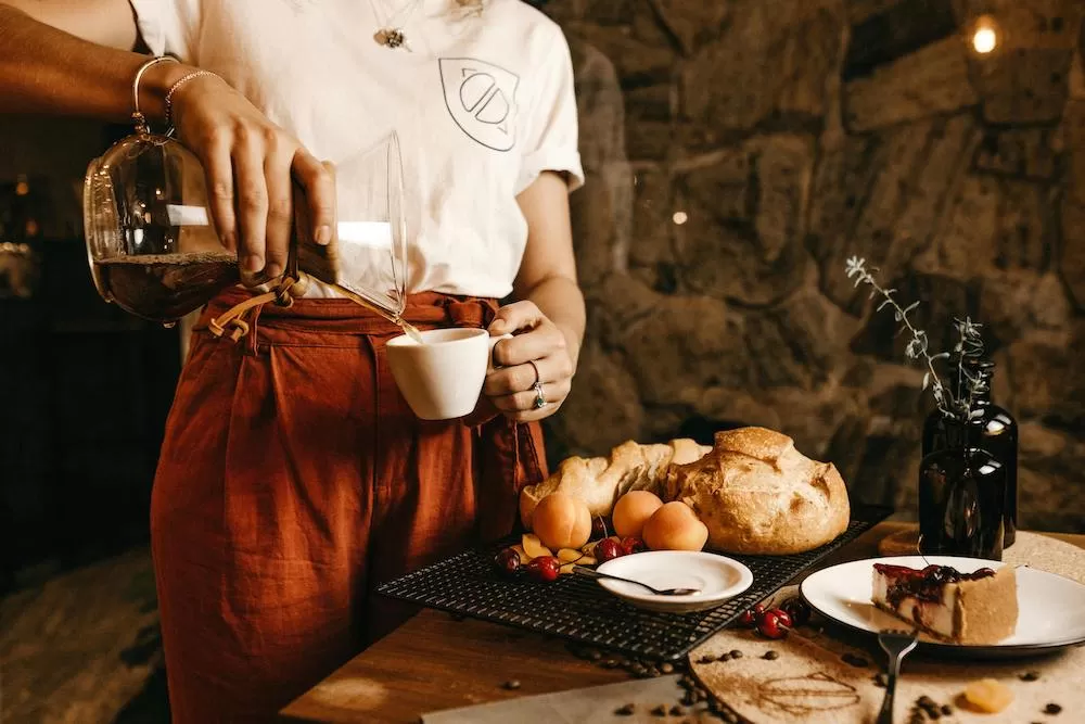The Pros & Cons of Eating Out in Los Angeles
