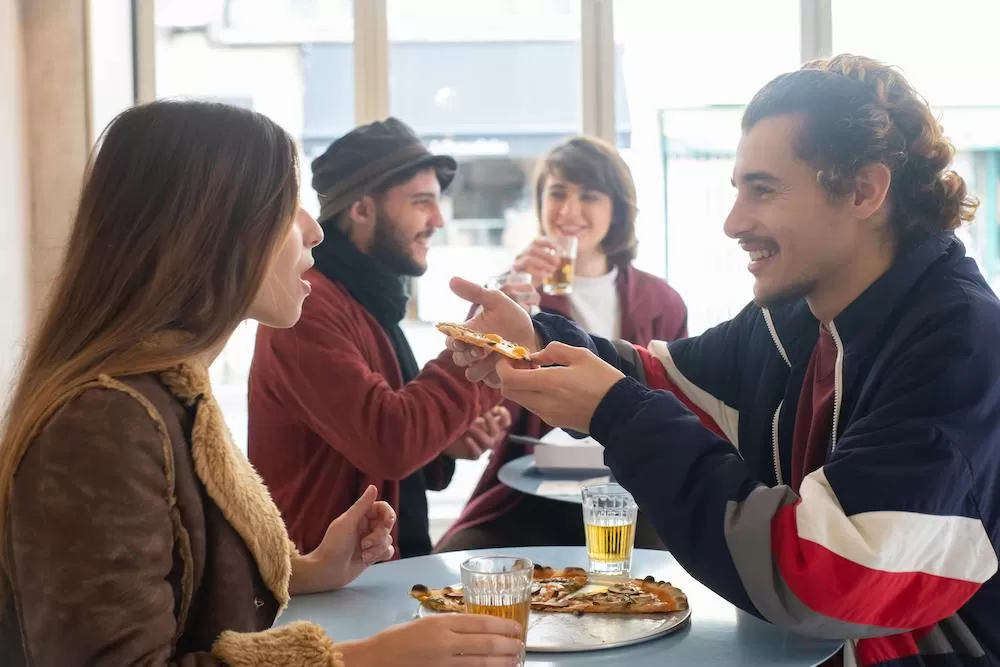 The Pros & Cons of Eating Out in Los Angeles