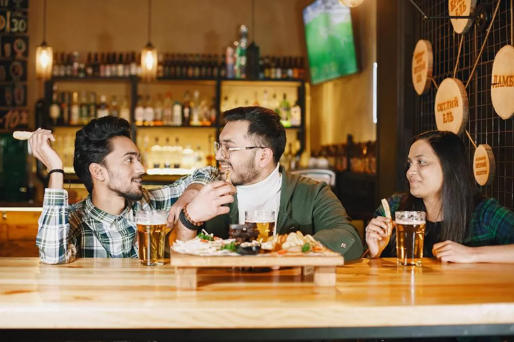 The Pros & Cons of Eating Out in Los Angeles