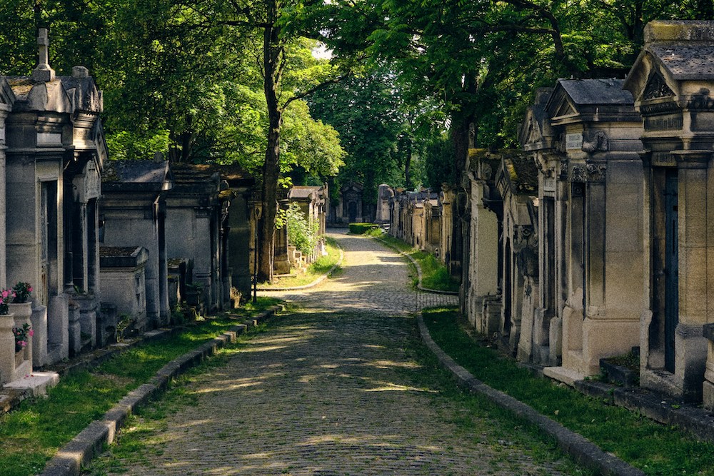 Why You Should Try Visiting Cemeteries in Paris