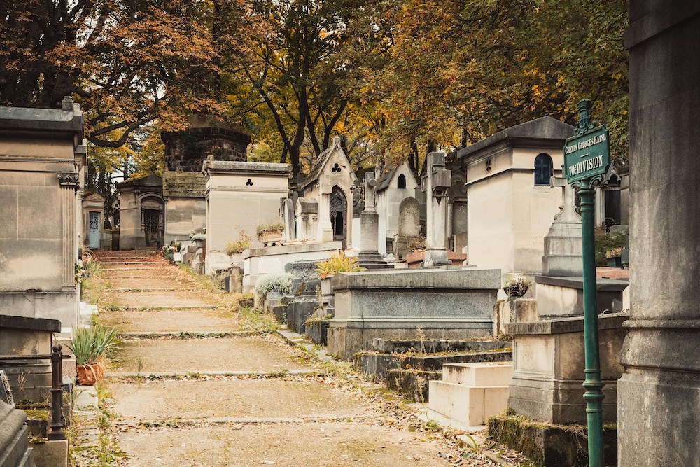 Why You Should Try Visiting Cemeteries in Paris