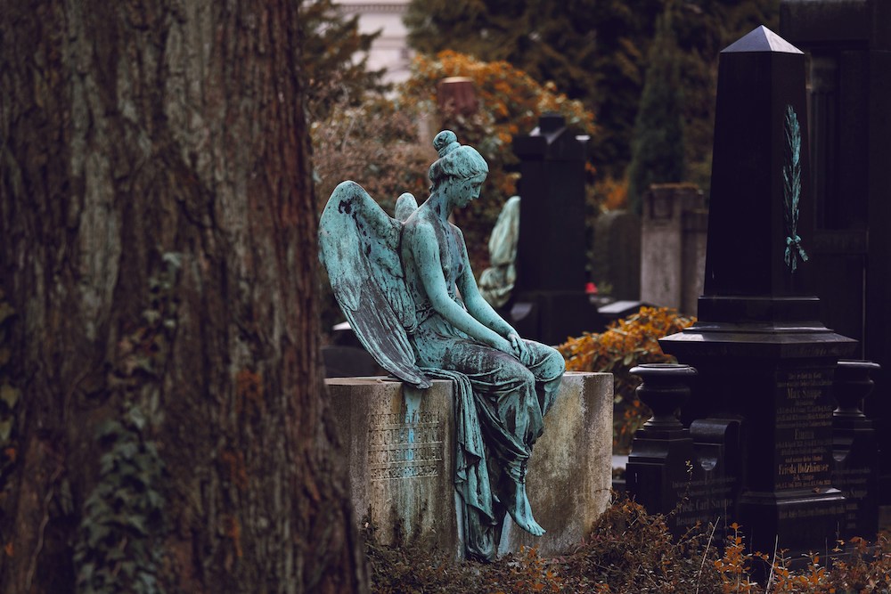 Why You Should Try Visiting Cemeteries in Paris