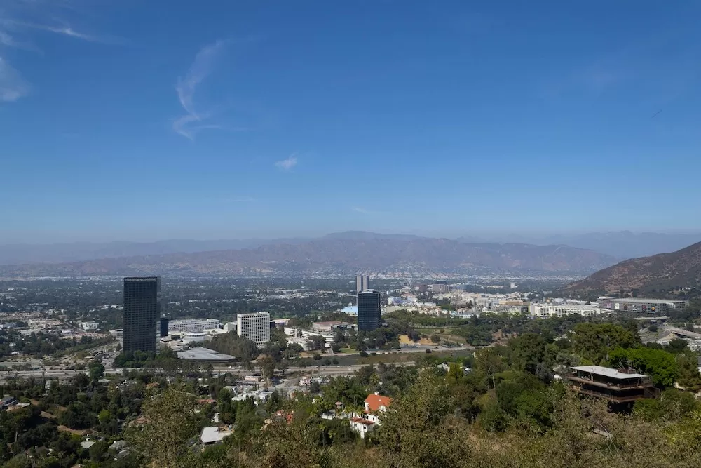 Discover Woodland Hills in Los Angeles