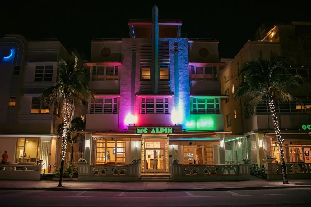 Discover Miami’s Famous Ocean Drive