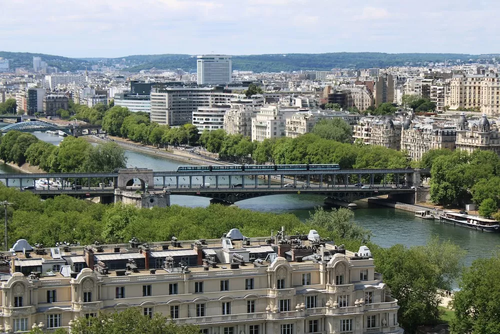 Check Out Paris’s Most Fashionable Neighborhoods