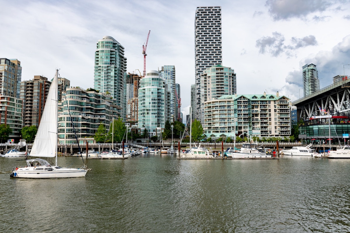 Vancouver: City Travel Guide