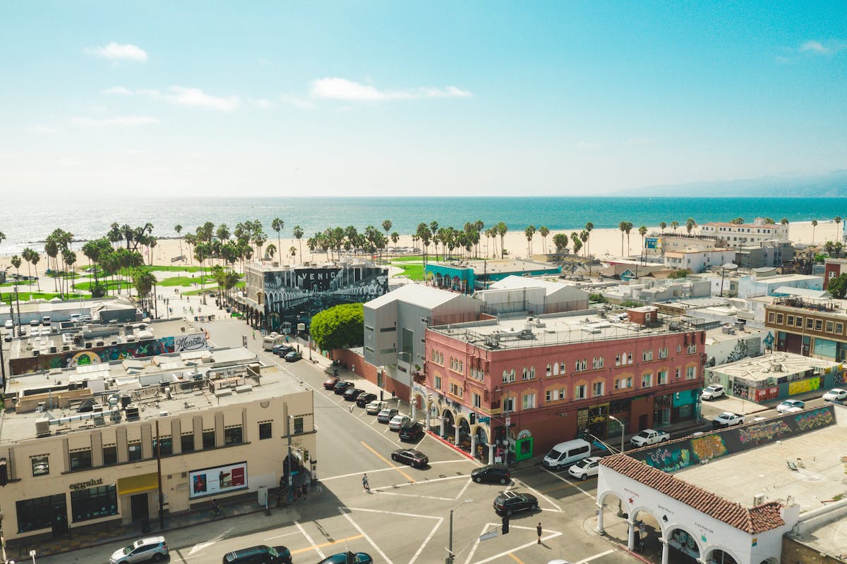 Los Angeles: City Travel Guide