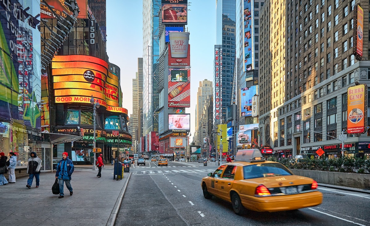 New York: City Travel Guide