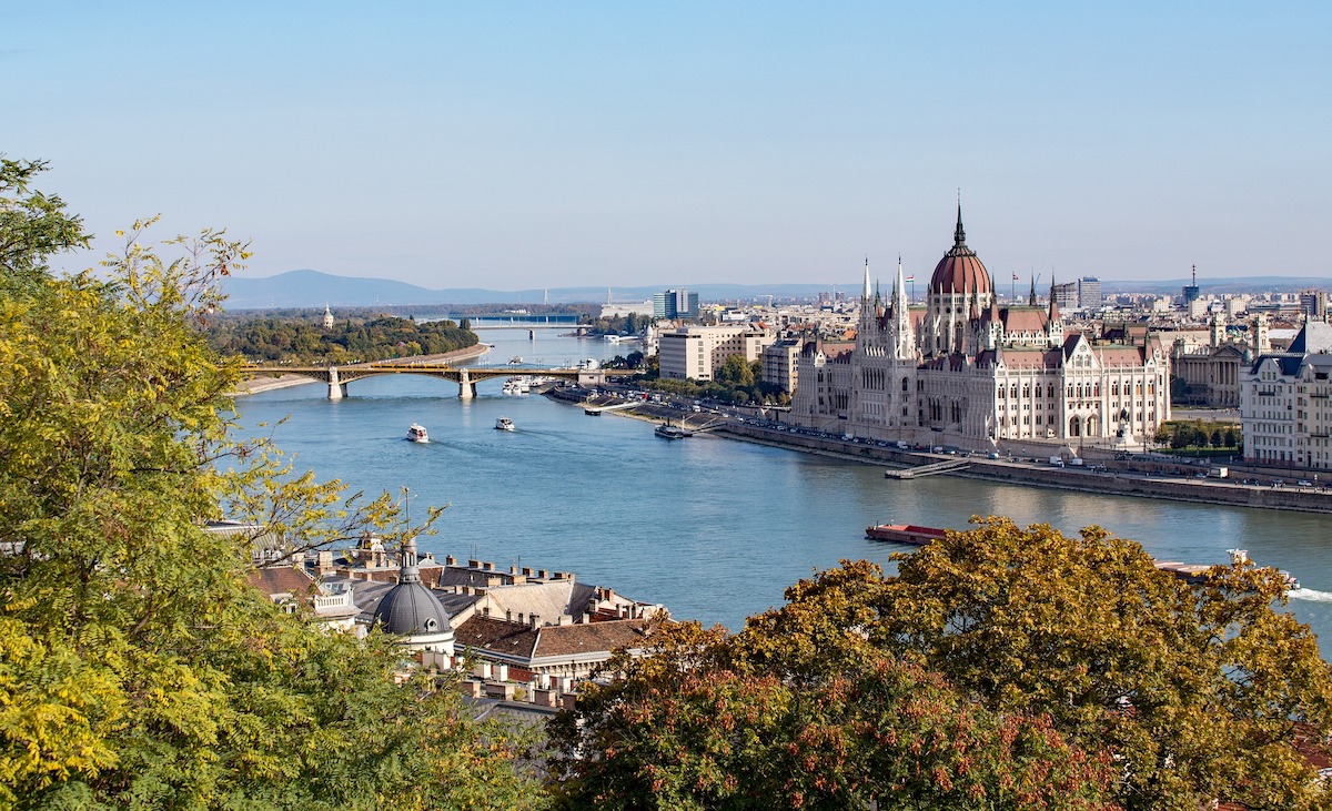 Budapest: City Travel Guide