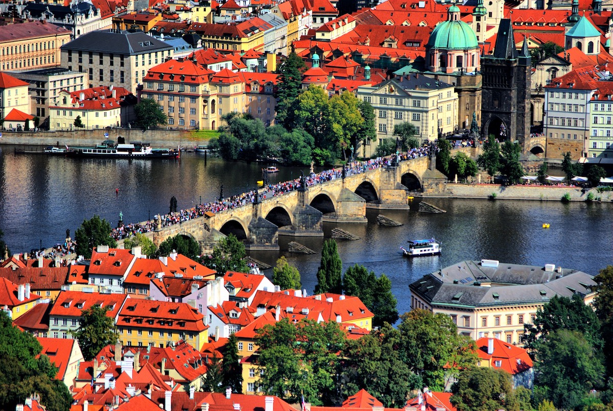 Prague: City Travel Guide