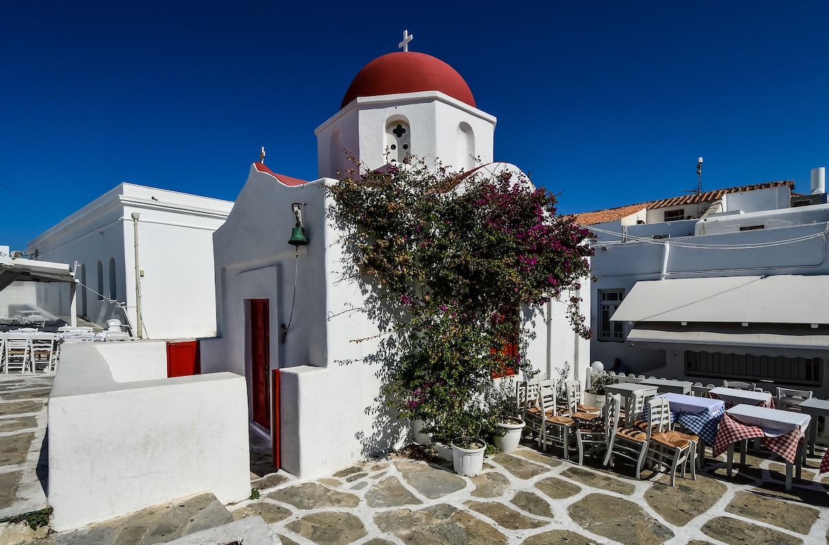 Mykonos: City Travel Guide