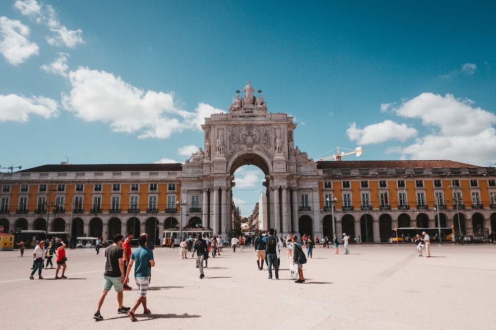Lisbon: City Travel Guide