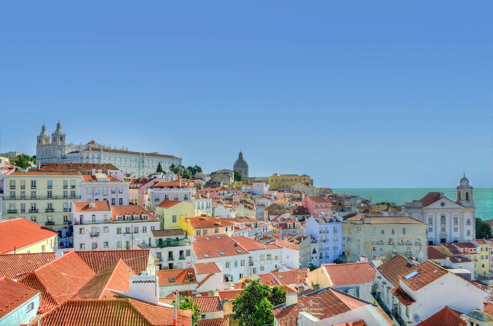 Lisbon: City Travel Guide