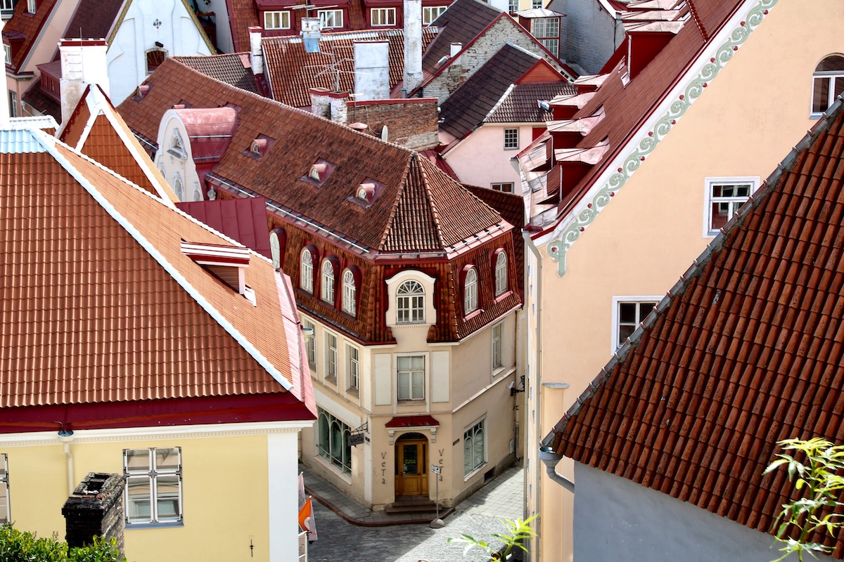 Tallinn: City Travel Guide