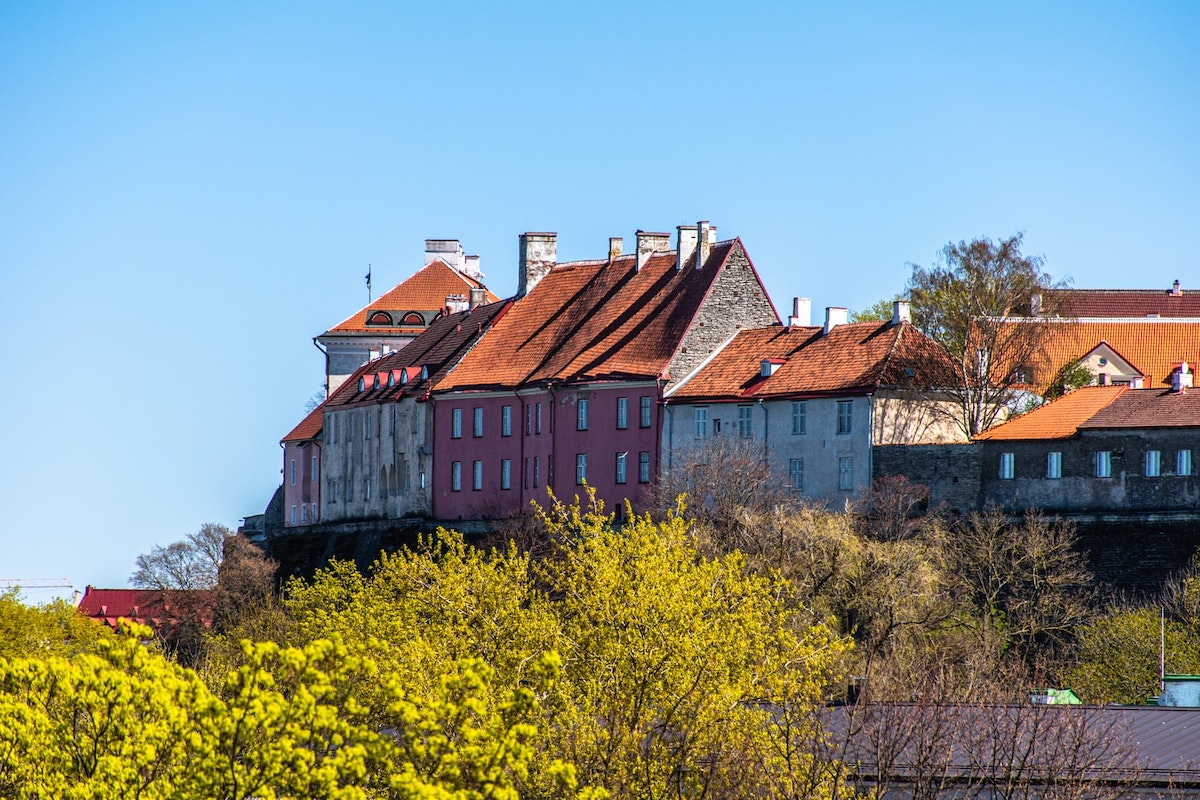 Tallinn: City Travel Guide