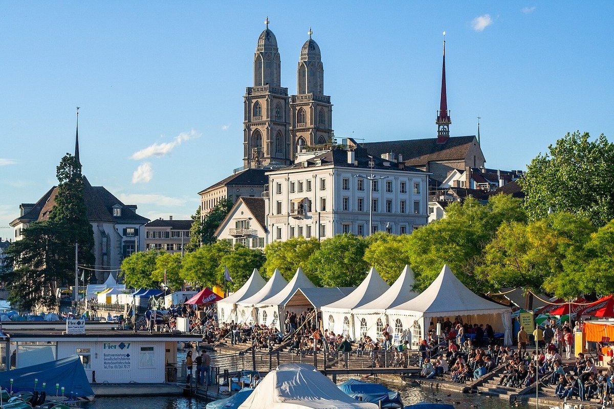 Zürich: City Travel Guide