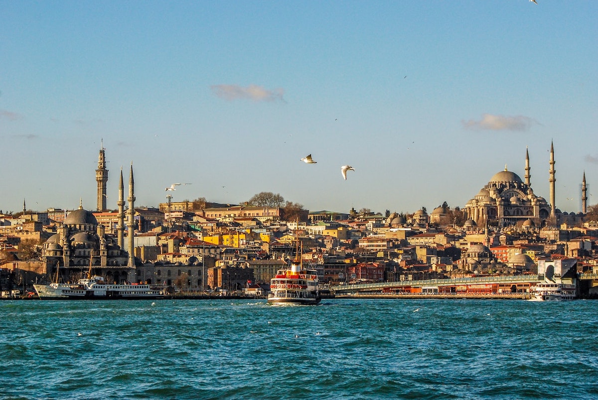 Istanbul: City Travel Guide