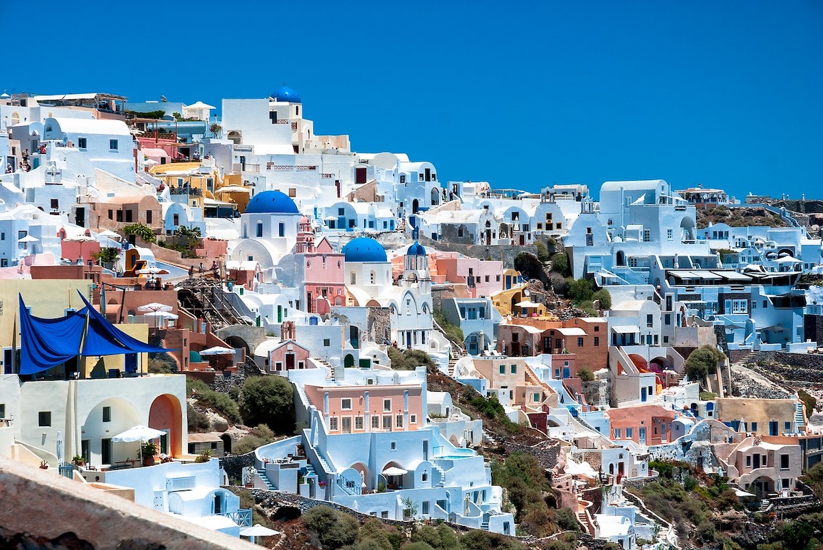 Santorini: City Travel Guide