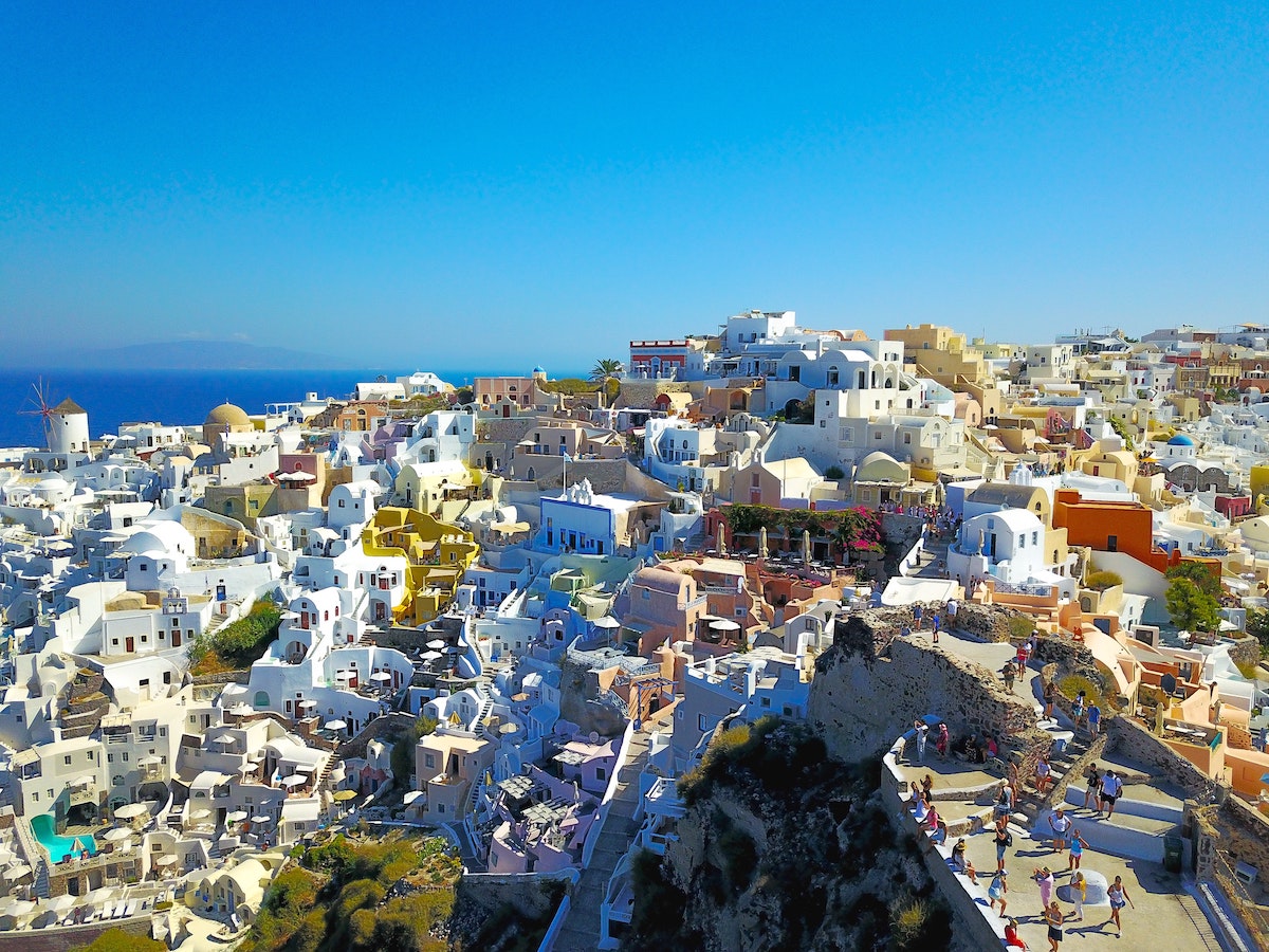 Santorini: City Travel Guide