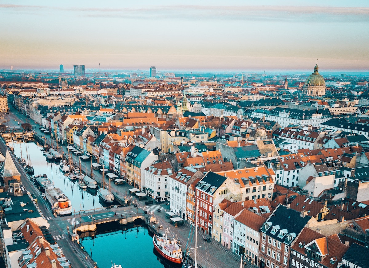 Copenhagen: City Travel Guide