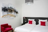 fresh and clean bedding in Corsica - Piccula luxury apartment