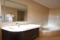 fabulous bathroom in Corsica - Piccula luxury apartment