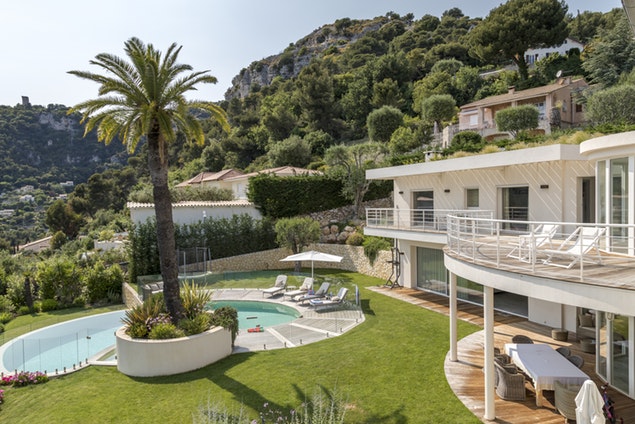 impressive architecture of Monaco - Vue sur Mer Villa luxury apartment