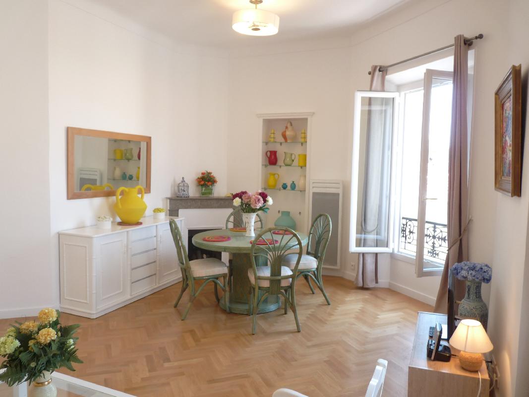 Two bedrooms in the center of Cannes, 500 meters from the Palais des Festival and the Croisette - 1934