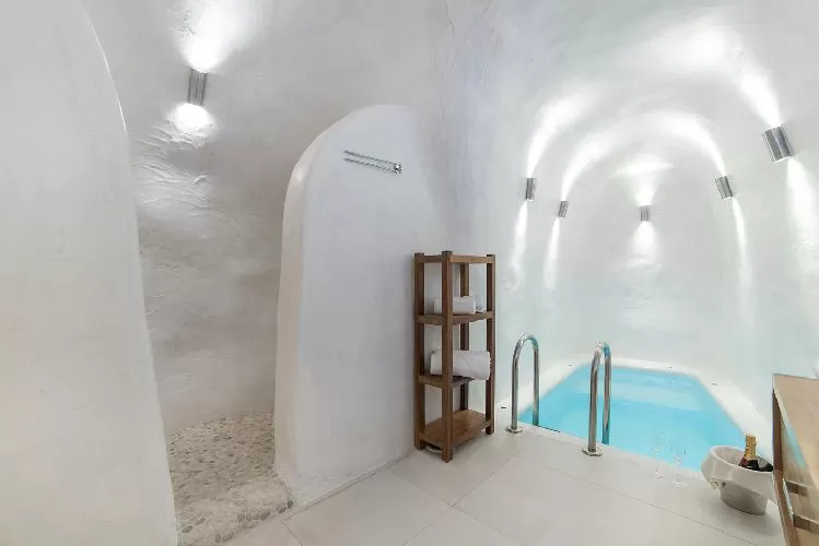 pristine Santorini Daydream luxury apartment, perfect vacation rental