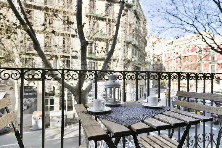 awesome Barcelona Uma Suites - Sagrada Familia Apartment 1 luxury holiday home and vacation rental