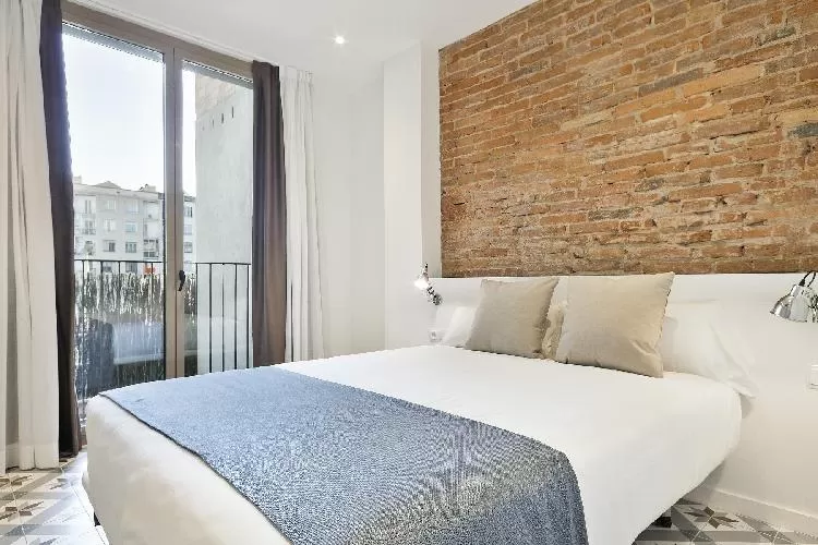 amazing Barcelona Uma Suites - Sagrada Familia Apartment 1 luxury holiday home and vacation rental
