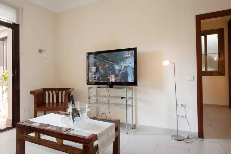 fully furnished Barcelona - Golden Apartment luxury holiday home and vacation rental