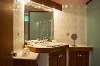 clean bathroom in Saint Barth Villa Natanya luxury holiday home, vacation rental