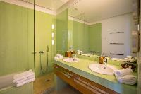 clean bathroom in Saint Barth Villa La Maison Sur Le Port luxury holiday home, vacation rental