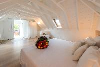 fresh bed sheets in Saint Barth Villa La Roche Dans l'Eau luxury holiday home, vacation rental