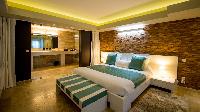fresh bed sheets in Saint Barth Villa Casa Paraiso luxury holiday home, vacation rental