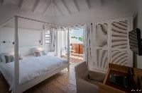 fresh bed sheets in Saint Barth Villa Kaloo luxury holiday home, vacation rental