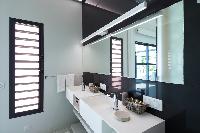 clean bathroom in Saint Barth Villa Rose Dog luxury holiday home, vacation rental