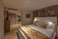 fresh bed sheets in Saint Barth Villa Castle Rock luxury holiday home, vacation rental