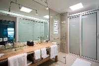 clean and fresh bathroom in Saint Barth Villa Rose Dog Estate holiday home, luxury vacation rental