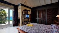 pristine bedding in Saint Barth Villa Panama holiday home, luxury vacation rental