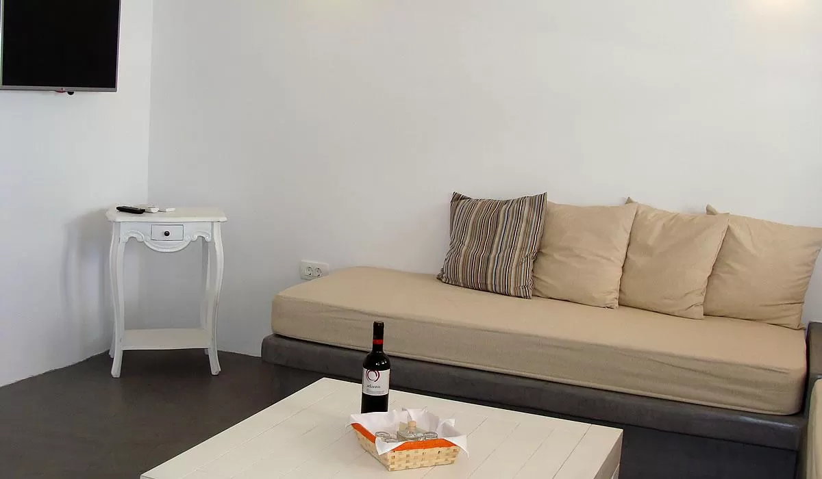cozy Santorini Villa Sorokos luxury apartment, vacation rental