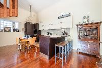 Very nice 2 bedroom, 2 bathroom apartment with terrace a few steps from the central Rue d'Antibes - 1783