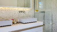 spic-and-span bathroom in Saint Barth Villa Javacanou luxury holiday home, vacation rental