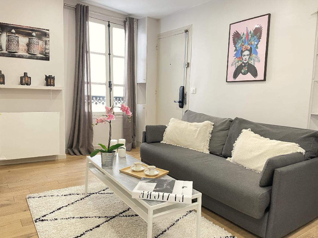 1621: Unique Flat near Opéra