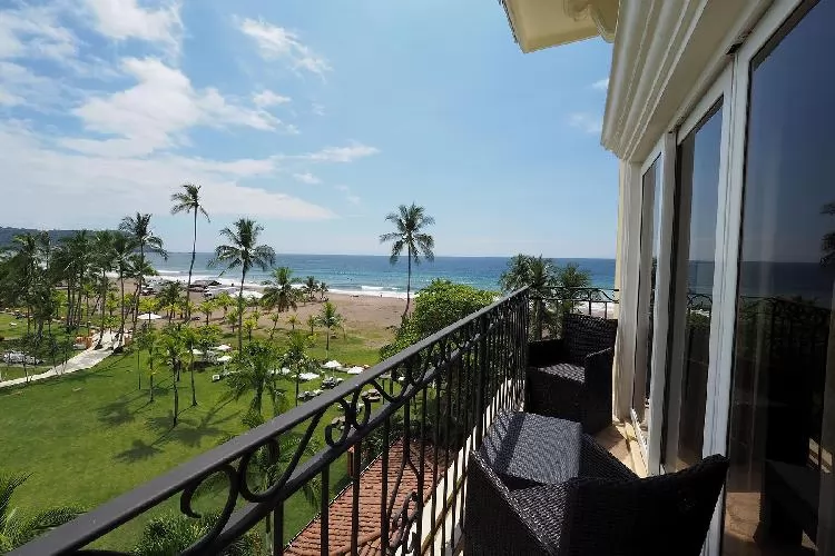 cool balcony of Costa Rica Acqua Beachfront Condo luxury apartment
